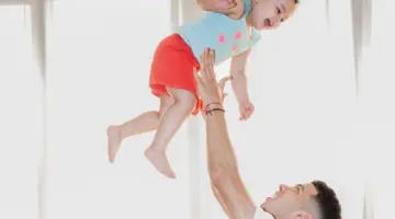 إمام عاشور يحتفل بميلاد ابنته كتاليا